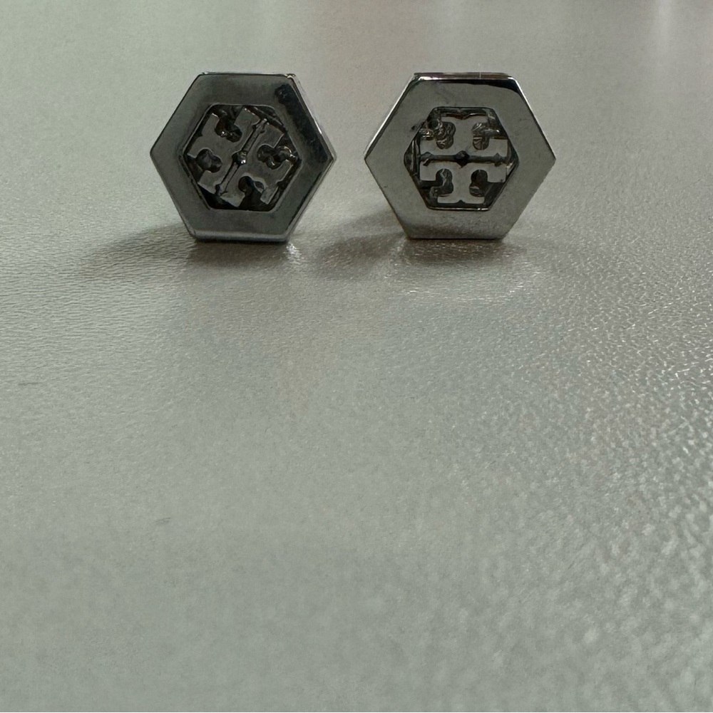 Silver Hexagon Tory Burch Stud